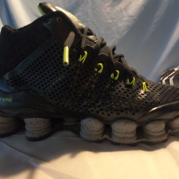 Size 9 Nike Shox TLX Mid SP Flywire Shoes (Black) (Pre-Owned) 677737-007 main image 6